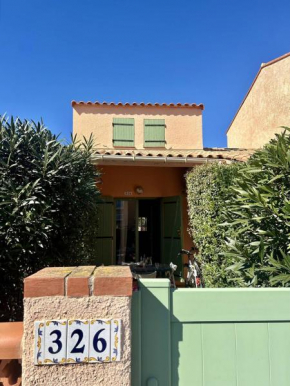 Maisonnette à 2 min de la plage agréable pour les vacances 4BRI326